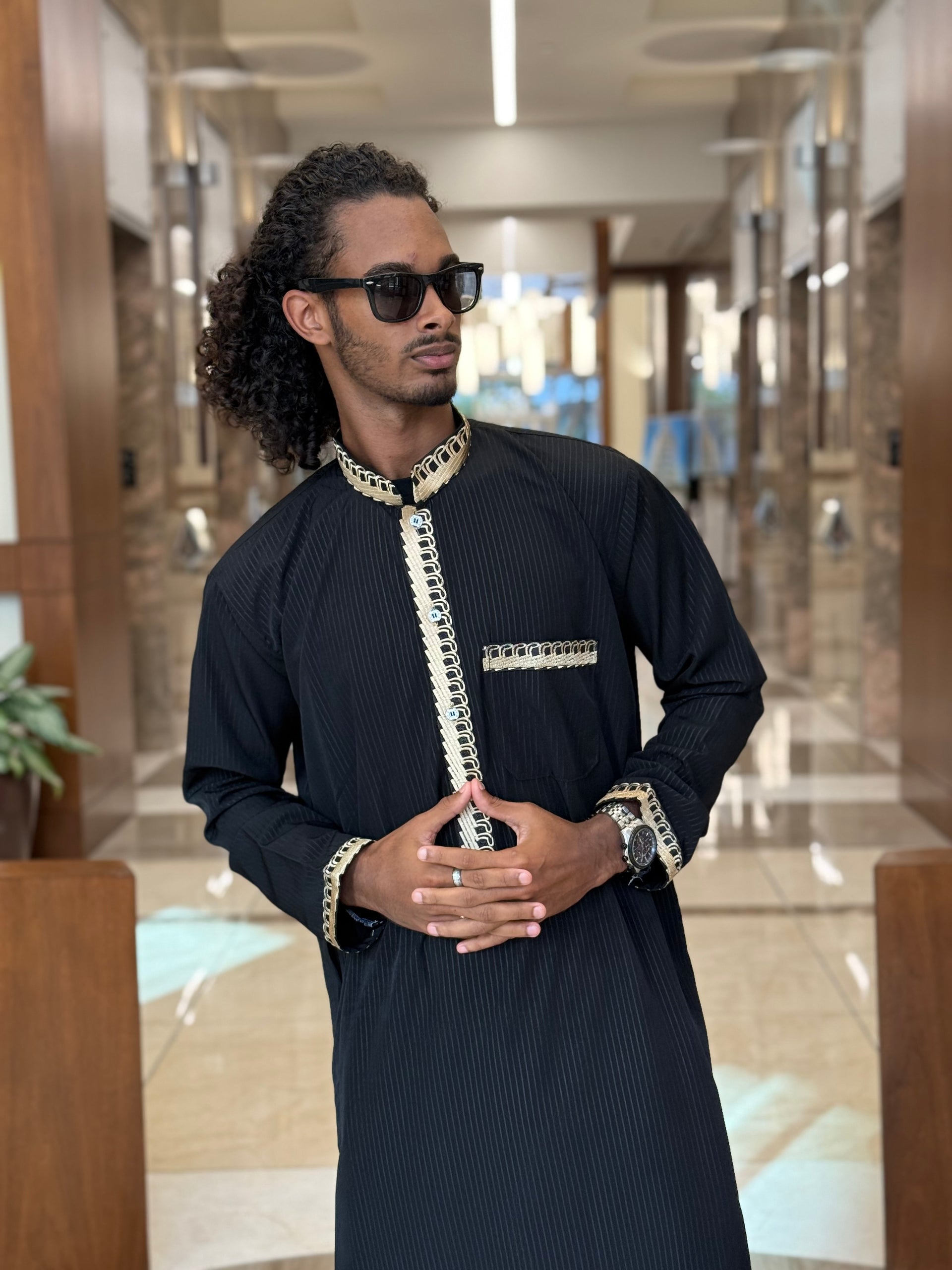Black & Gold Men’s Thobe