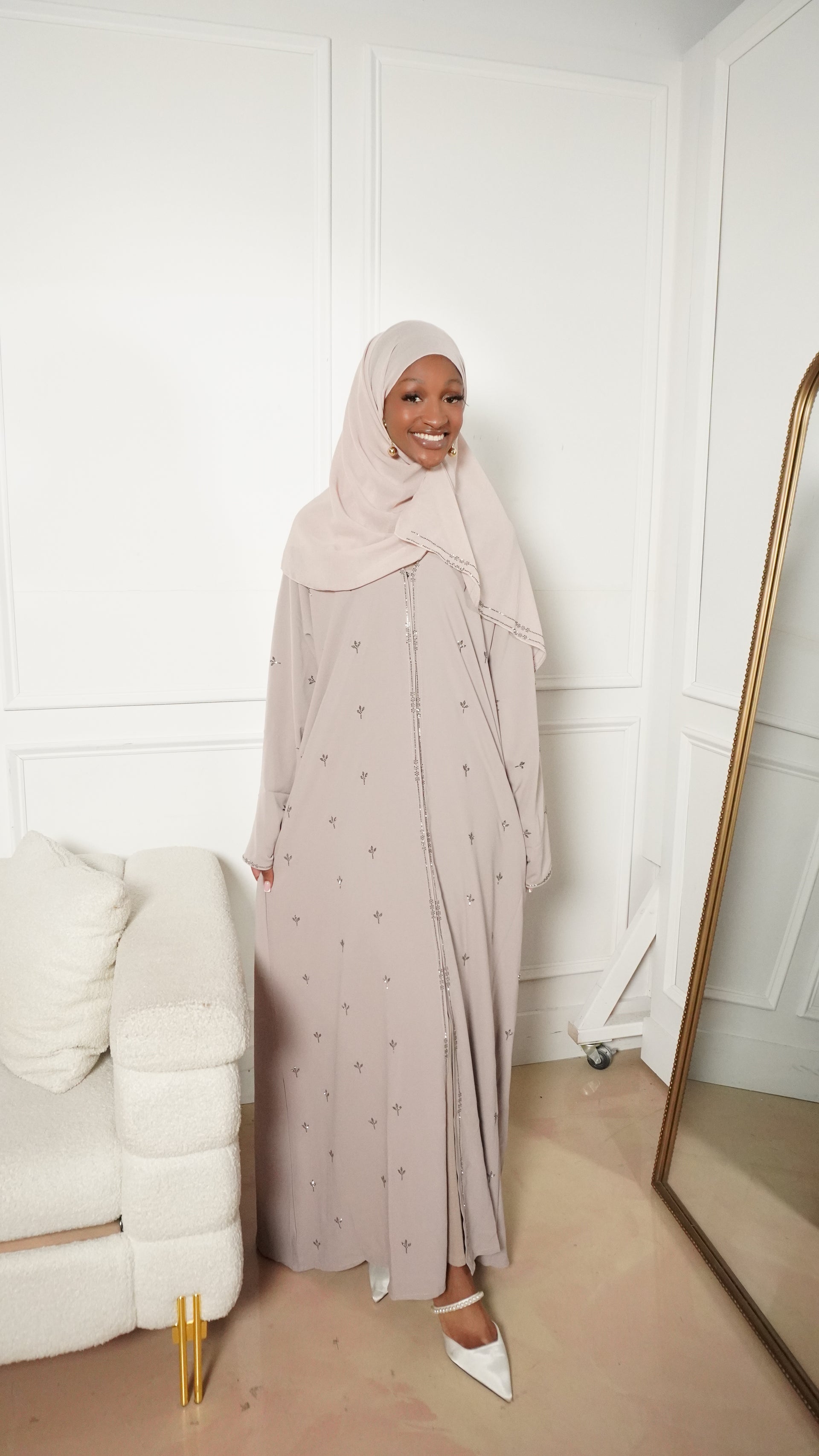 Nura Glow Abaya