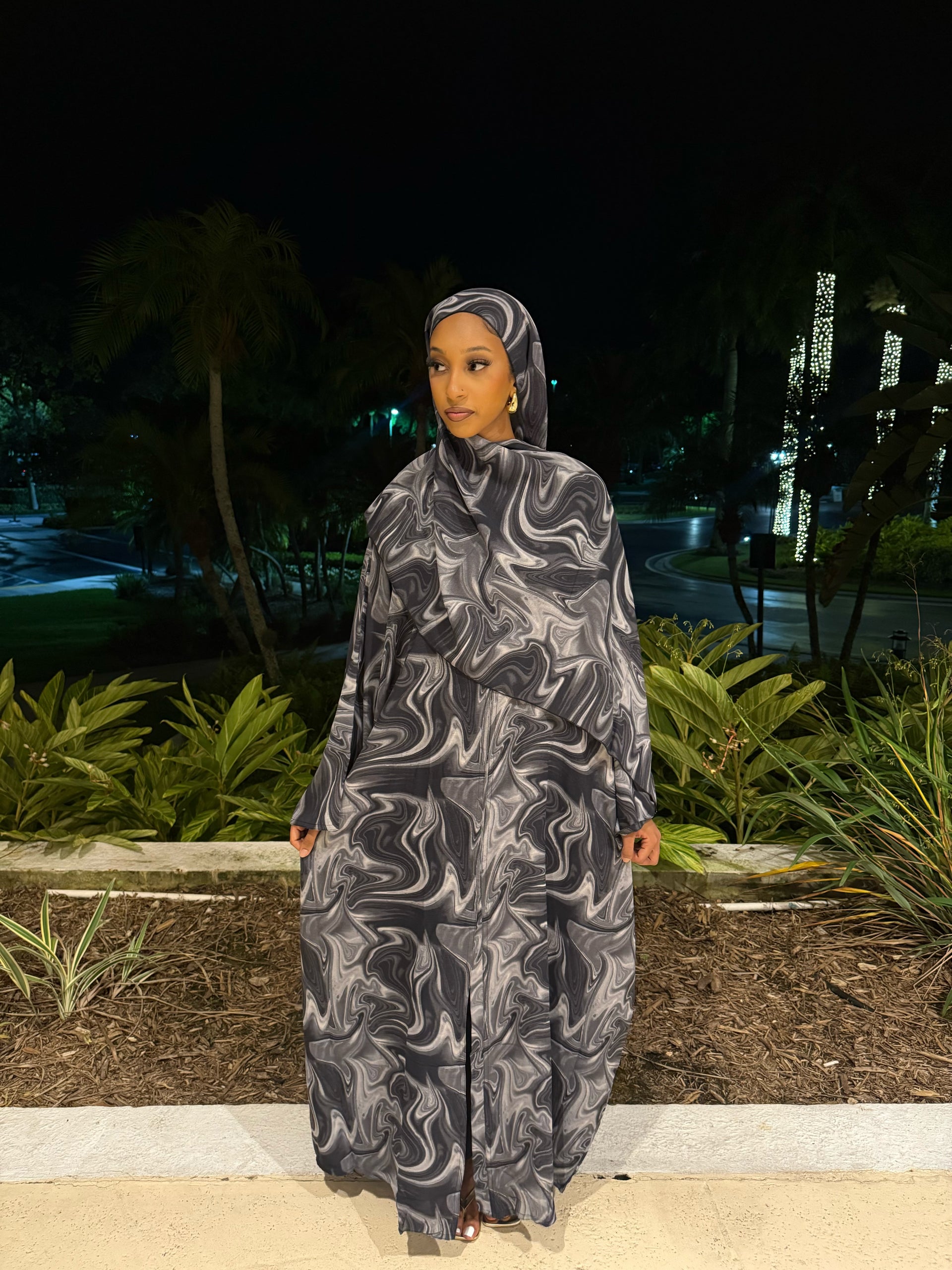 Black Marble Muse Abaya Set