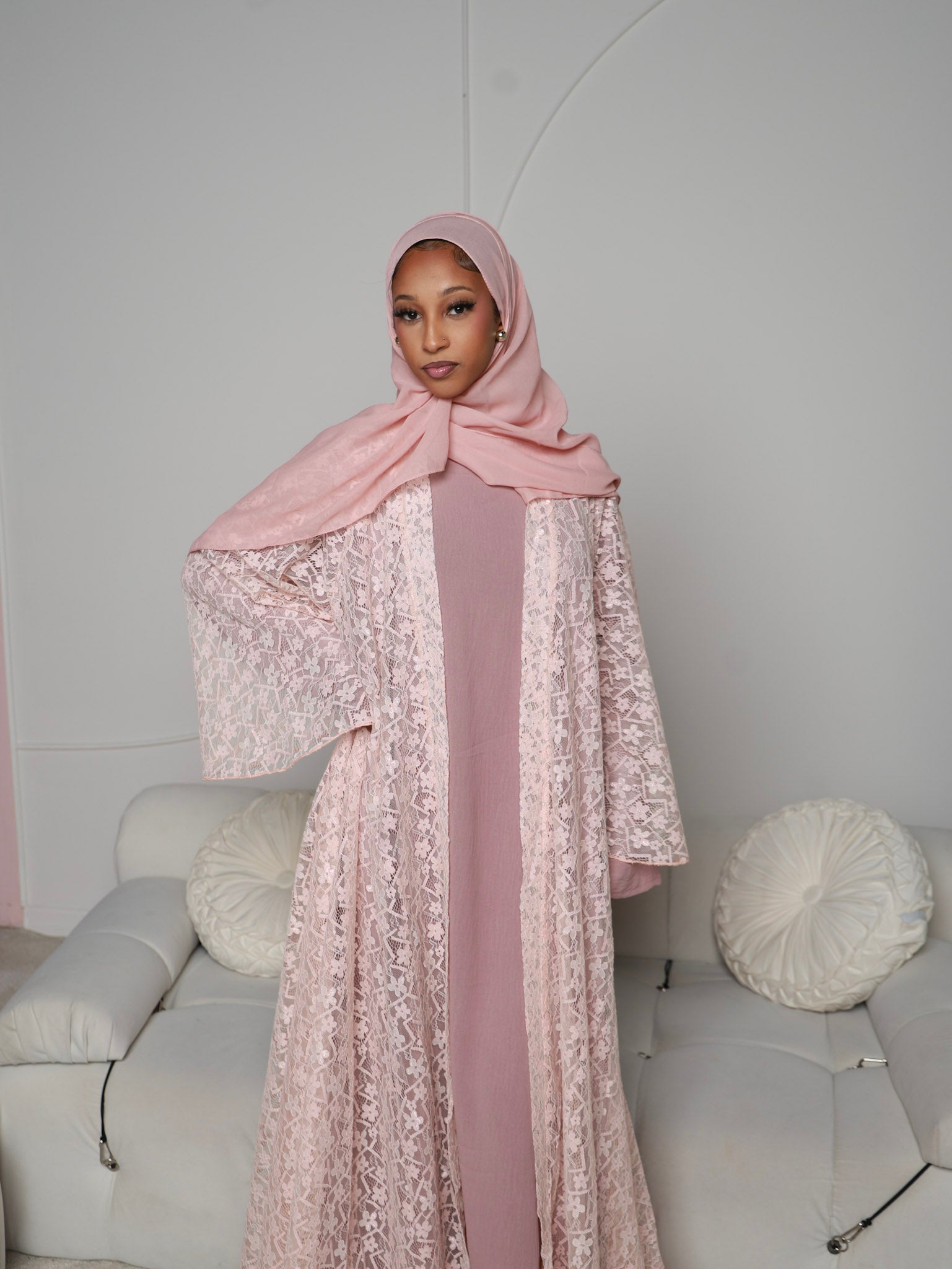 Aliyah Lace Abaya Set in Pink