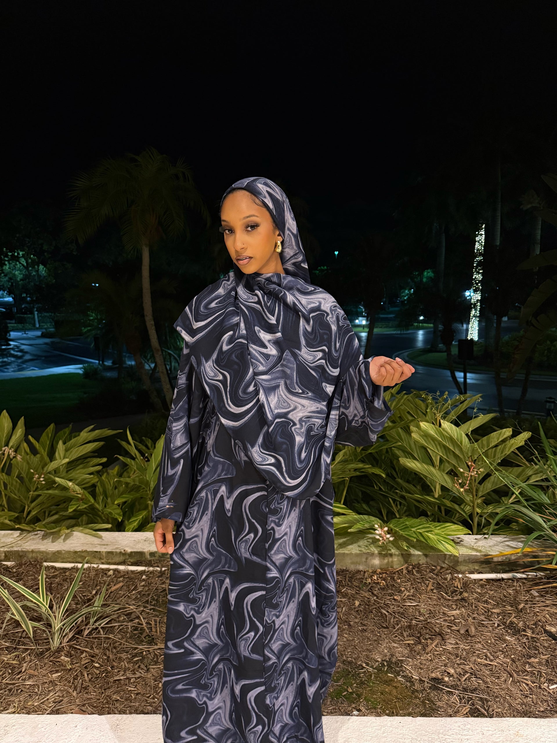 Blue Marble Muse Abaya Set